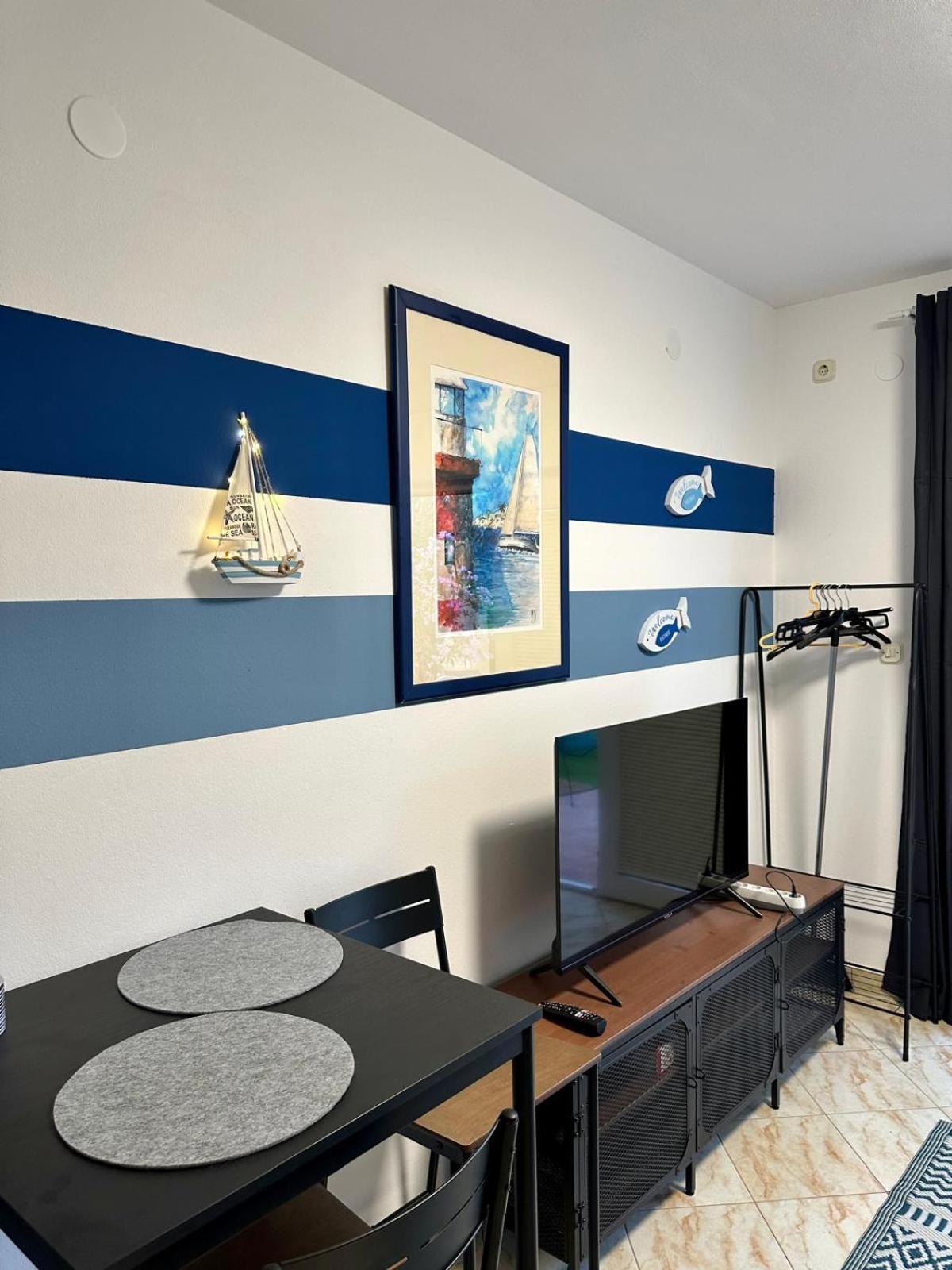 Apartments Eti ボル エクステリア 写真