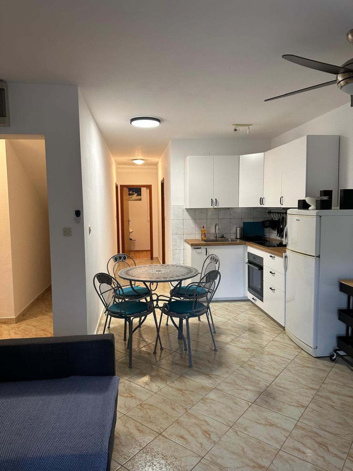 Apartments Eti ボル エクステリア 写真